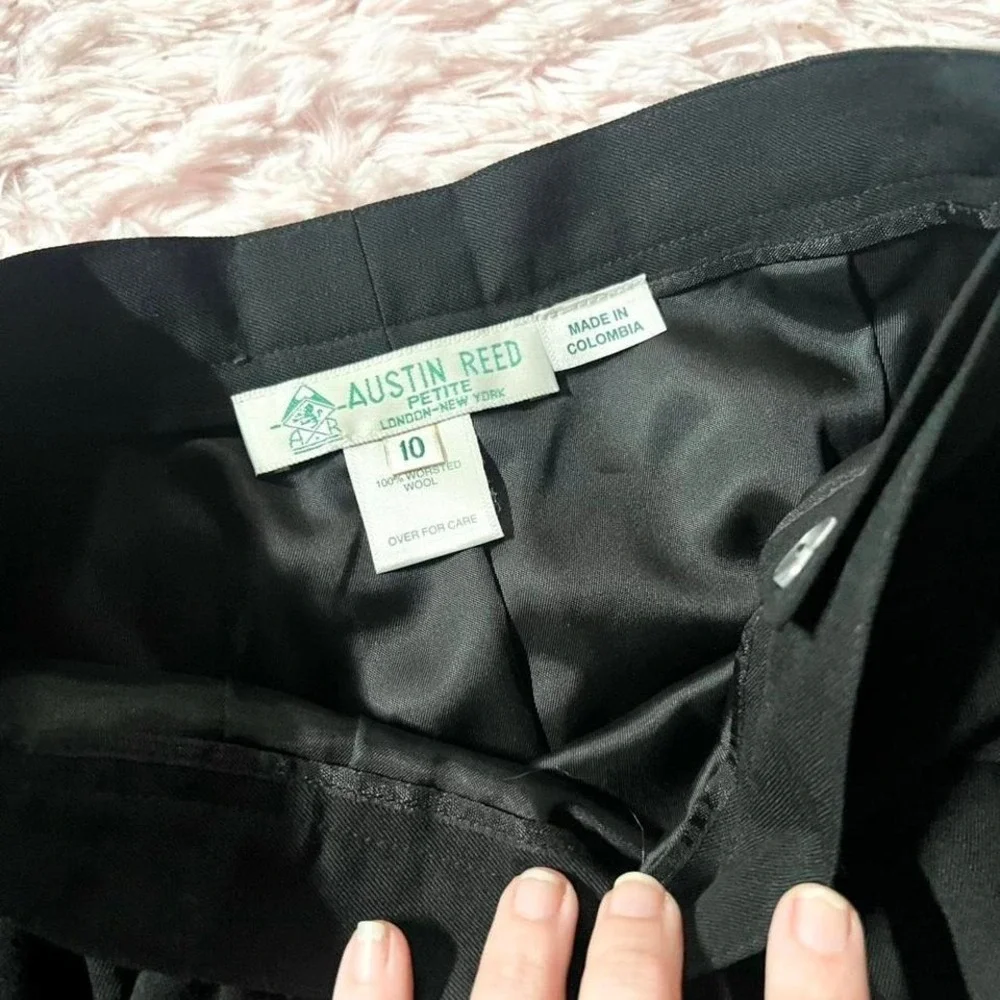 Austin‎ Reed Gothic Minimalist Old Money Quiet Luxury 100% Wool Pencil Skirt